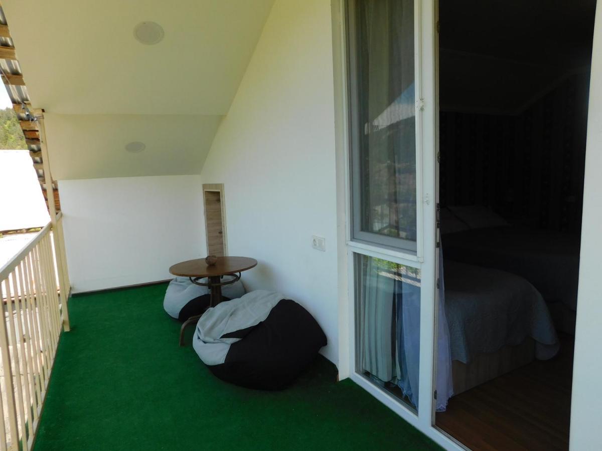Akaki'S Guesthouse Bordschomi Exterior foto